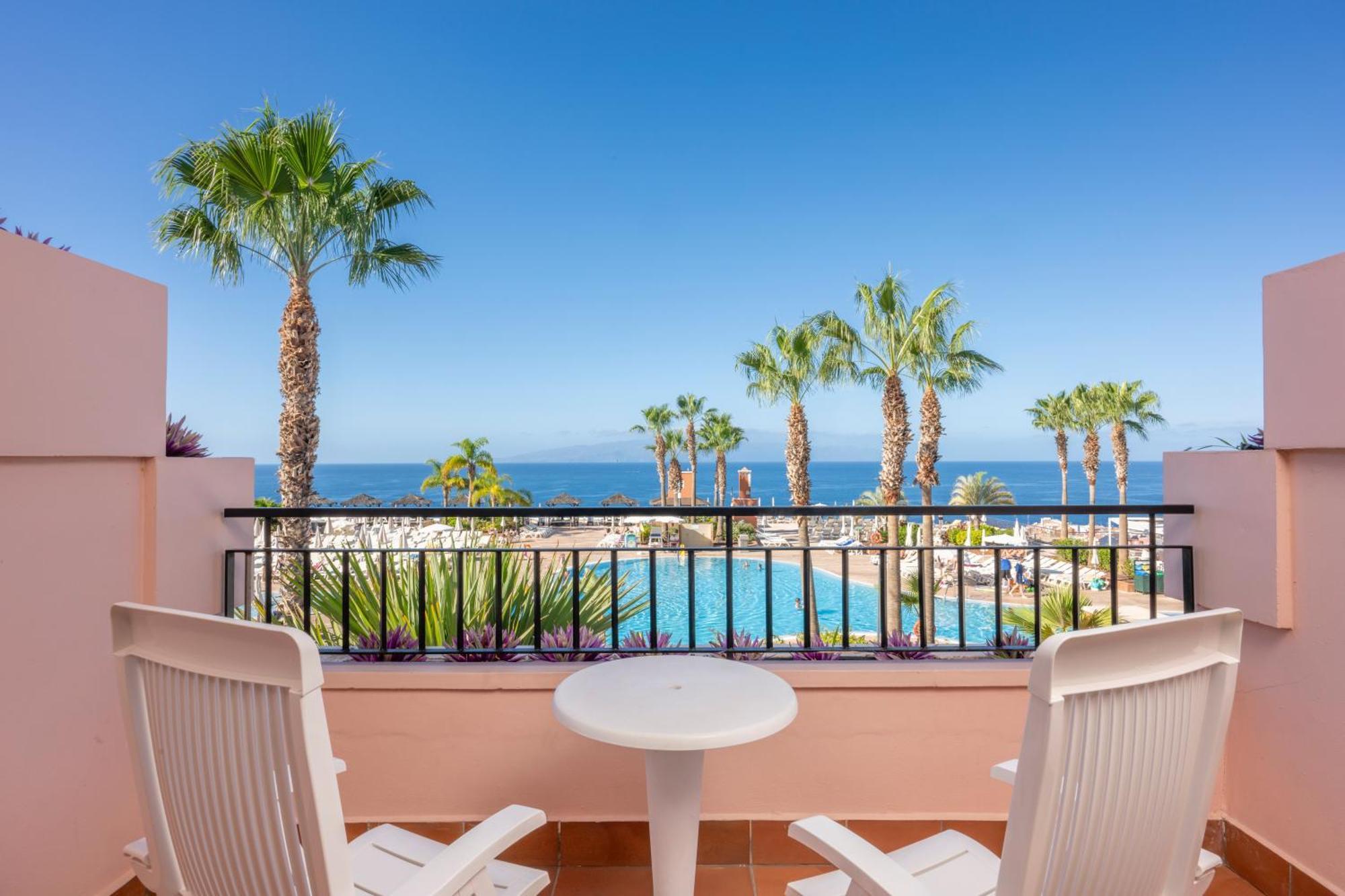 Suite with Sea View